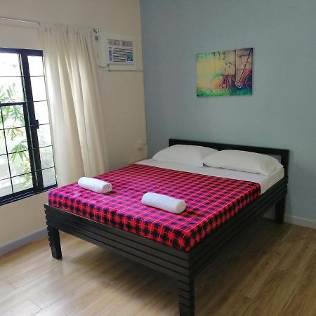 טגאיטאי Blue Residence Tagaytay מראה חיצוני תמונה