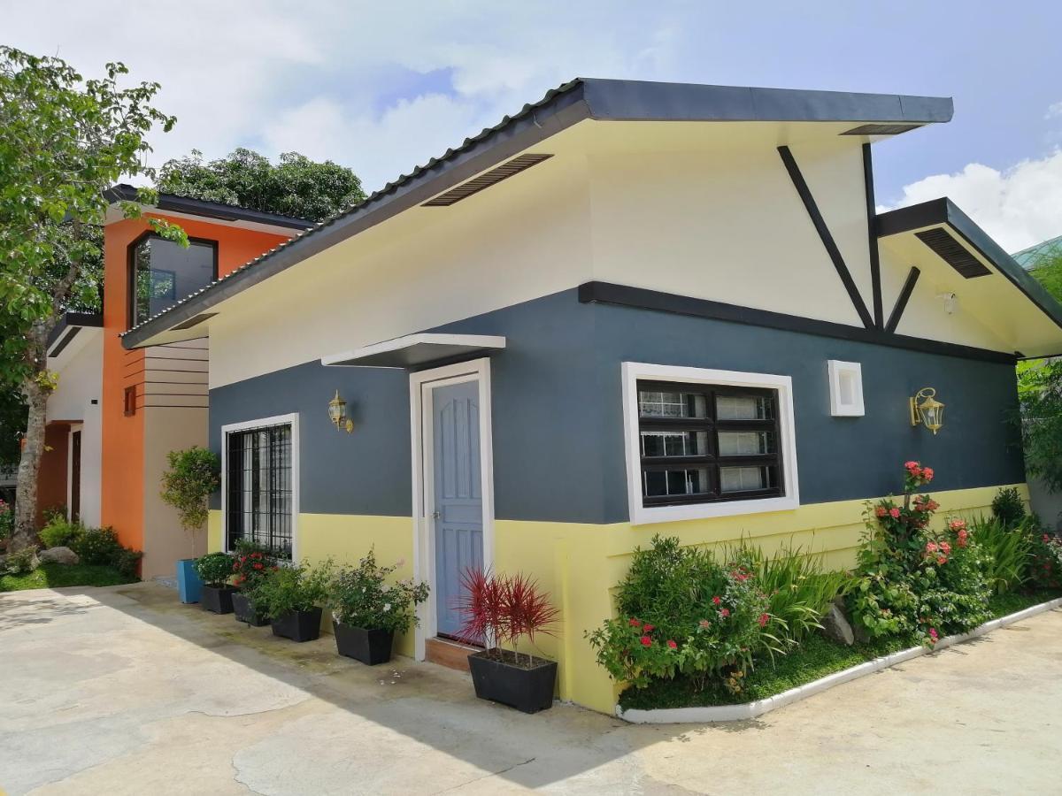 טגאיטאי Blue Residence Tagaytay מראה חיצוני תמונה