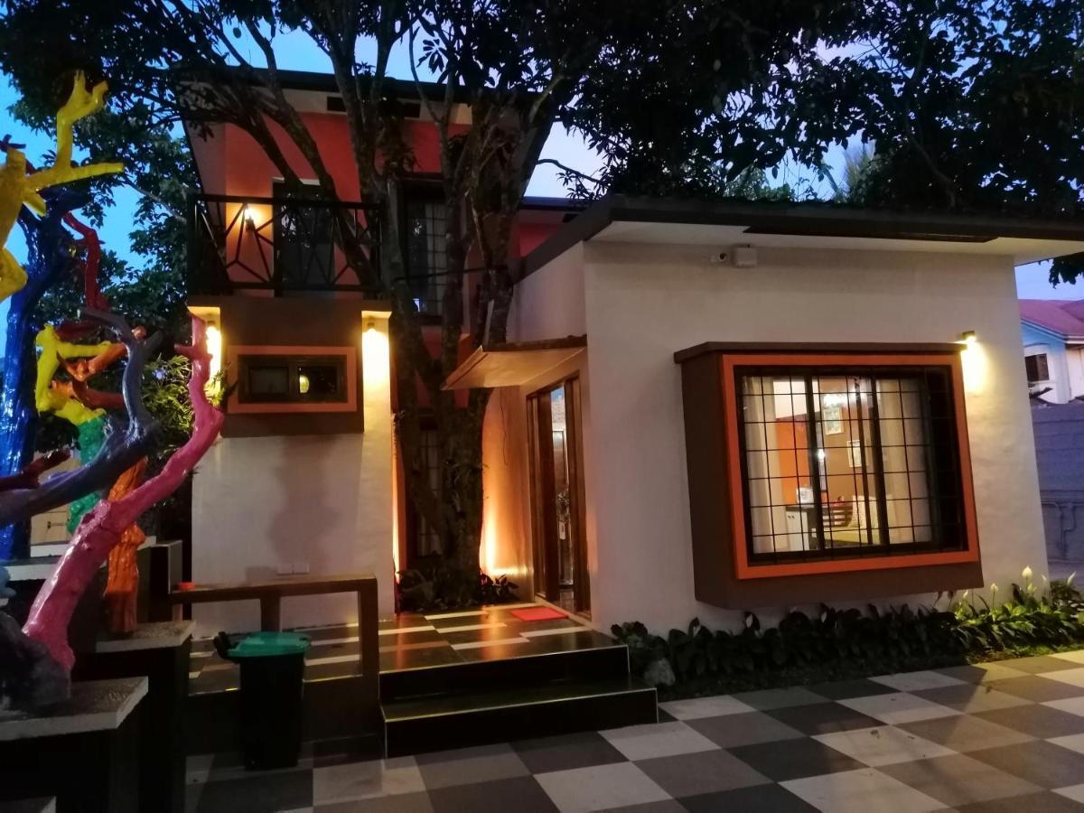 טגאיטאי Blue Residence Tagaytay מראה חיצוני תמונה