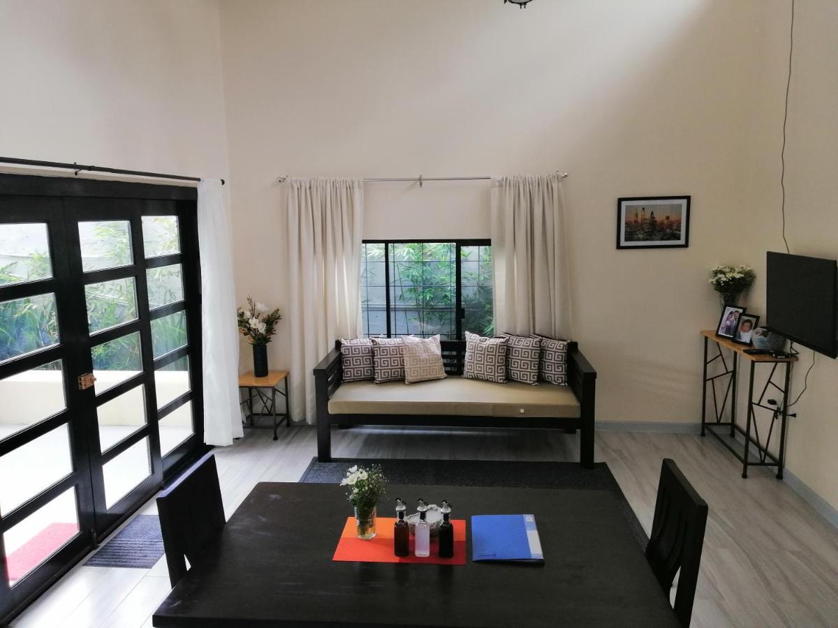 טגאיטאי Blue Residence Tagaytay מראה חיצוני תמונה