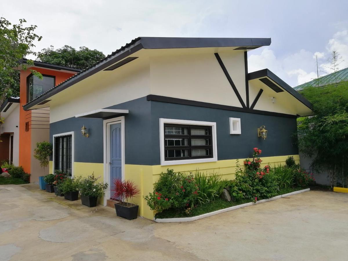 טגאיטאי Blue Residence Tagaytay מראה חיצוני תמונה