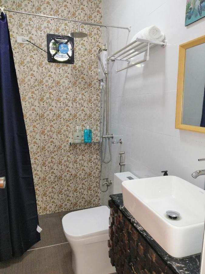 טגאיטאי Blue Residence Tagaytay מראה חיצוני תמונה