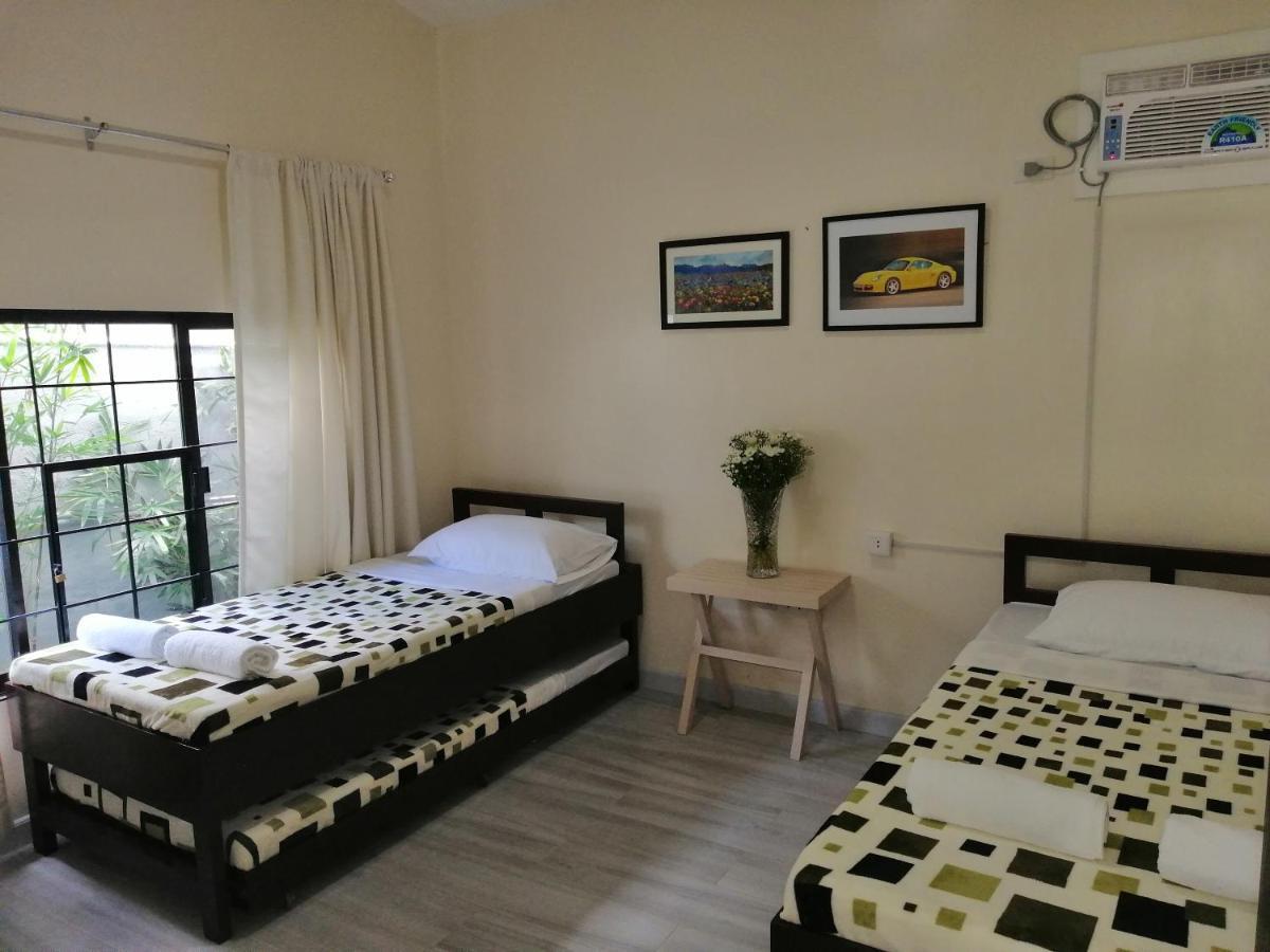 טגאיטאי Blue Residence Tagaytay מראה חיצוני תמונה