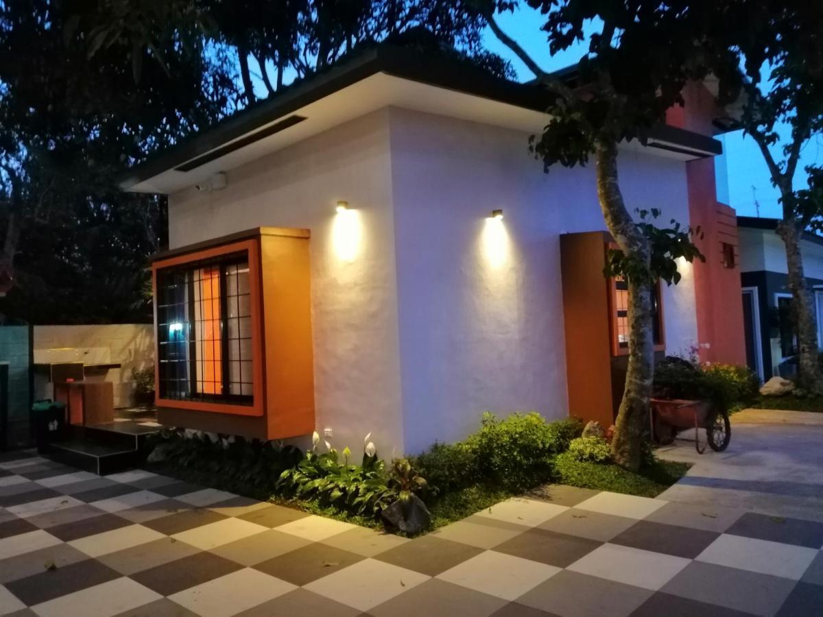 טגאיטאי Blue Residence Tagaytay מראה חיצוני תמונה