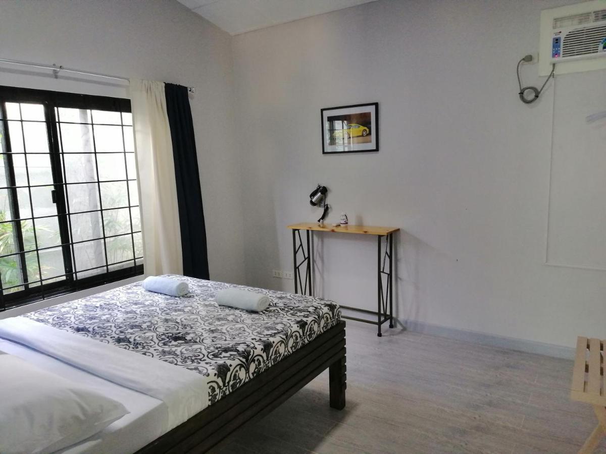 טגאיטאי Blue Residence Tagaytay מראה חיצוני תמונה